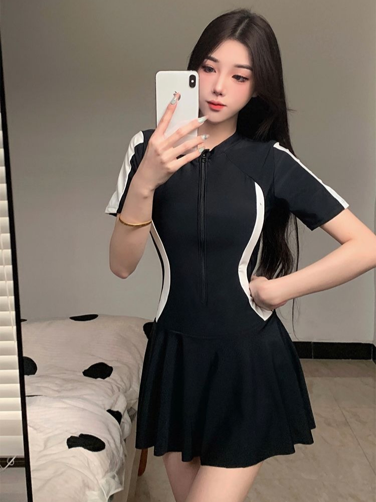 2026 New Women's Modest One Pi - огляд і ціна Swimsuit One Piece
