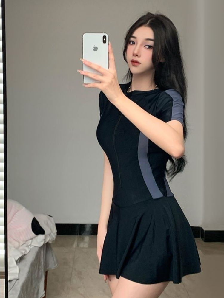 2026 New Women's Modest One Pi - огляд і ціна Swimsuit One Piece